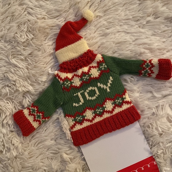 Holiday Gift Wrap Knit ‘JOY’ Sweater & Hat Bottle Topper 💗 Green & Red - Picture 2 of 13